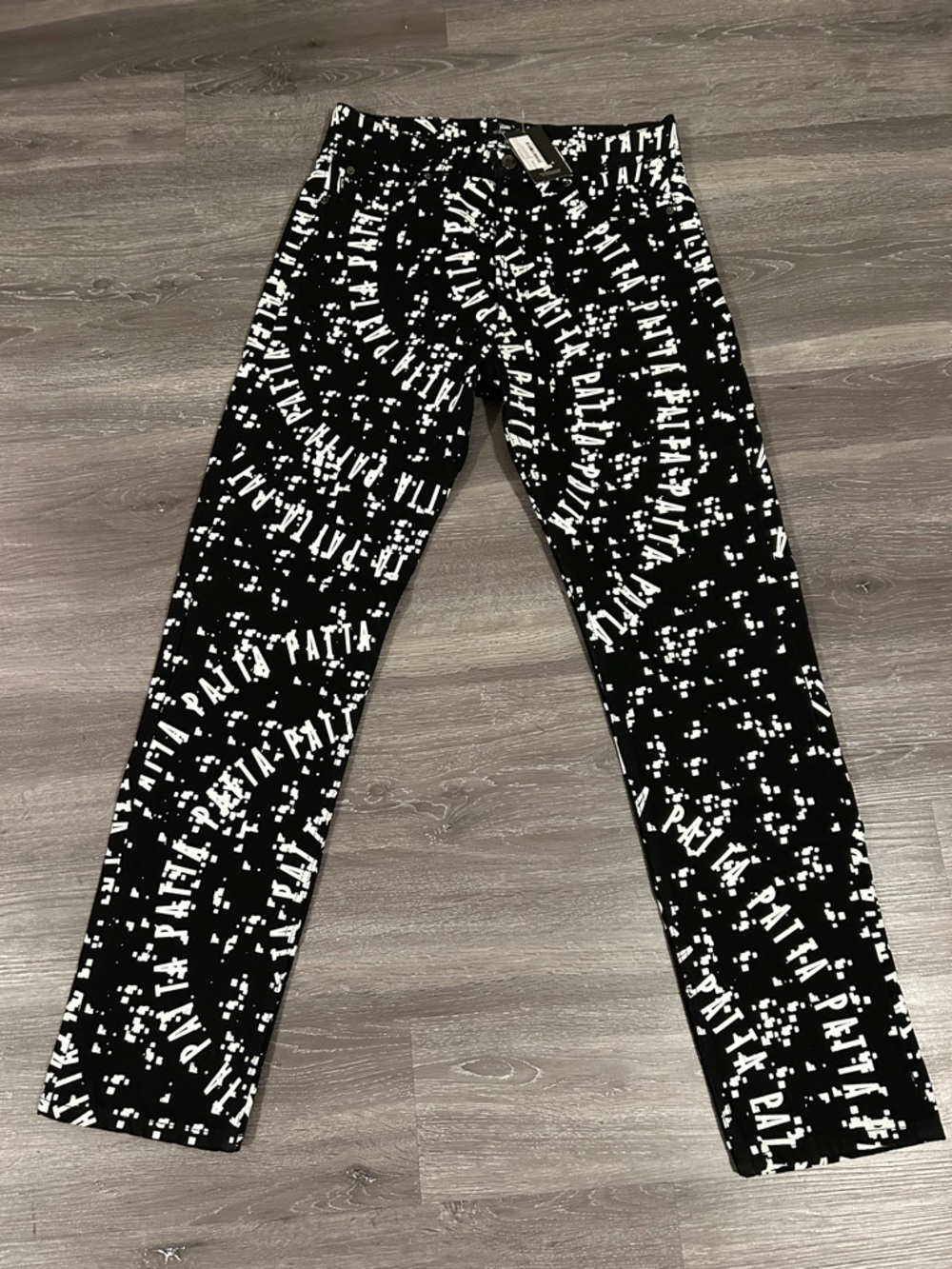 Patta Logo Pants AOP Size 30/34 NEW